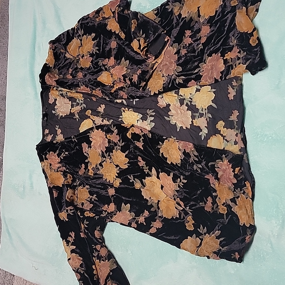 Velvet flower cardigan/cover up/kimono